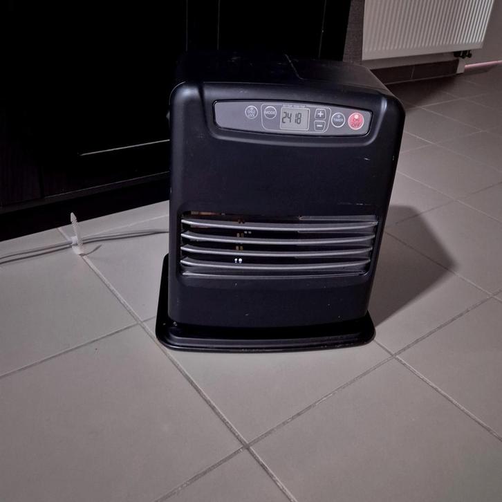 Petroleum kachel, Huis en Inrichting, Kachels, Zo goed als nieuw, Vrijstaand, Petroleumkachel, Overige brandstoffen, Ophalen