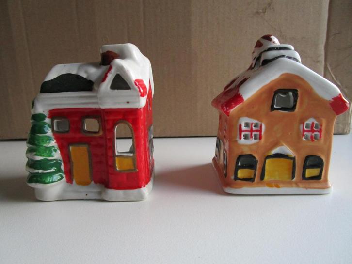 2 Kersthuisjes – te verlichten met (thee/led)lichtjes, Diversen, Kerst, Zo goed als nieuw, Ophalen of Verzenden