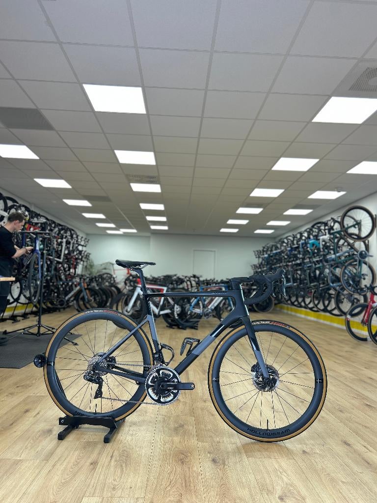 Cannondale SuperSix EVO Hi-MOD Di2 Carbon Racefiets, Sports & Fitness, Cyclisme, Comme neuf, Enlèvement ou Envoi