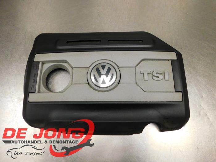 Couverture moteur d'un Volkswagen Passat, Volkswagen, -, 3 mois de garantie, Utilisé