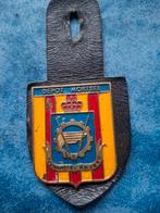 Cintre de poitrine, Collections, Enlèvement ou Envoi