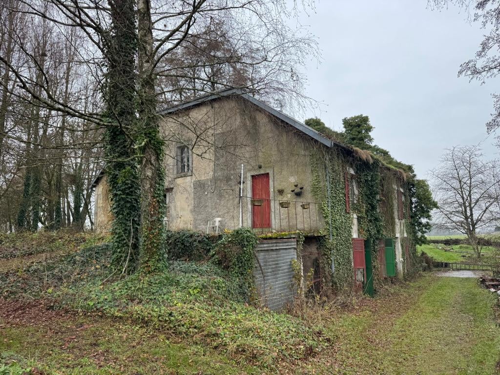 Authentieke watermolen met uitzonderlijk potentieel te koop, Immo, Buitenland, Dorp, Overige soorten, 600 m², Frankrijk