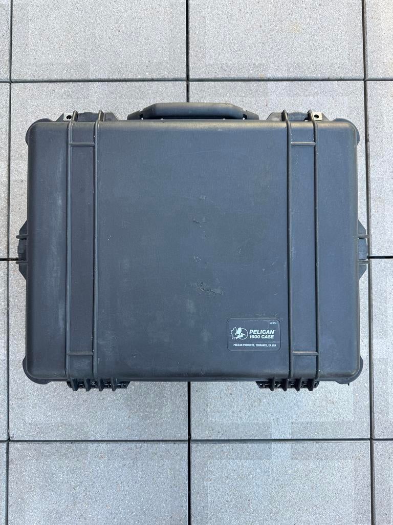Peli Case 1600– waterdicht & onverwoestbaar (camera / tools), Ophalen