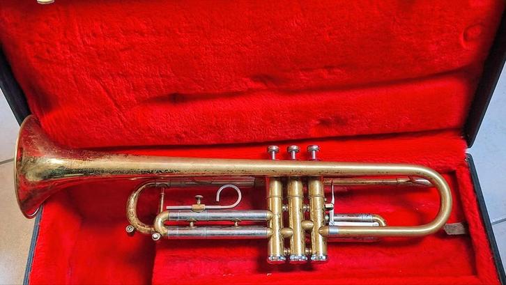 Trompet Bb Getzen Capri met koffer en/of twee trompetten, Muziek en Instrumenten, Blaasinstrumenten | Trompetten, Gebruikt, Met koffer