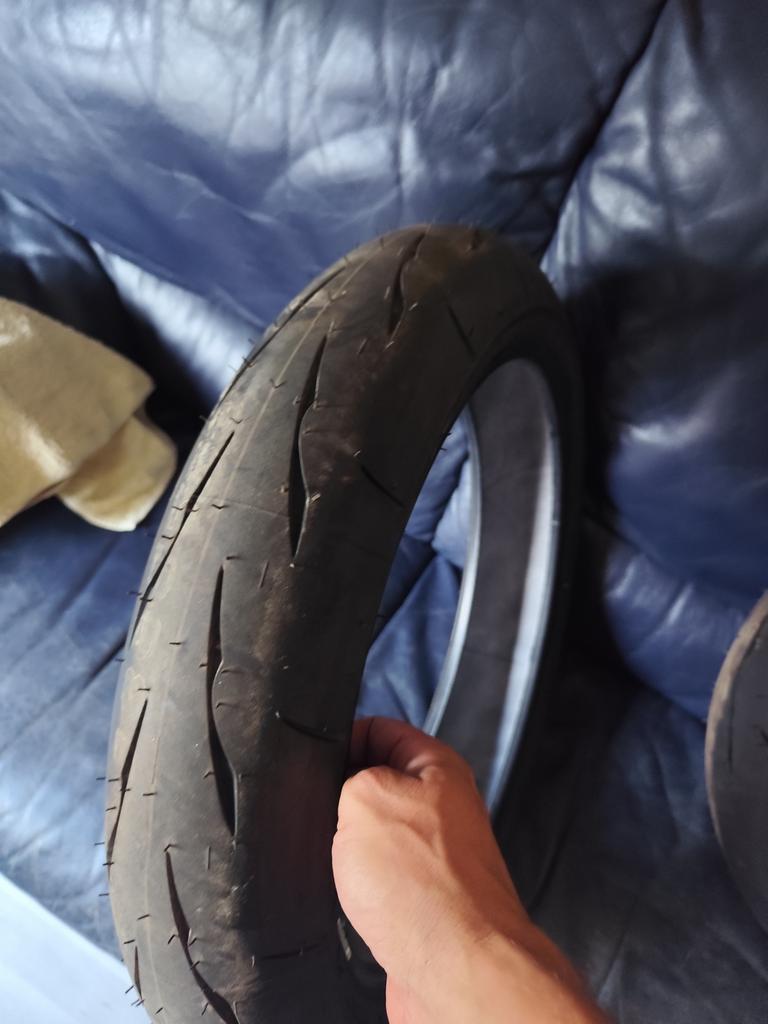 Bridgestone Battlax RS11, Motos, Pièces | Yamaha, Neuf, Enlèvement