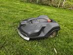 Husqvarna 320 robot, Tuin en Terras, Robotmaaiers, Ophalen, Gebruikt, 20 tot 25 cm, Husqvarna