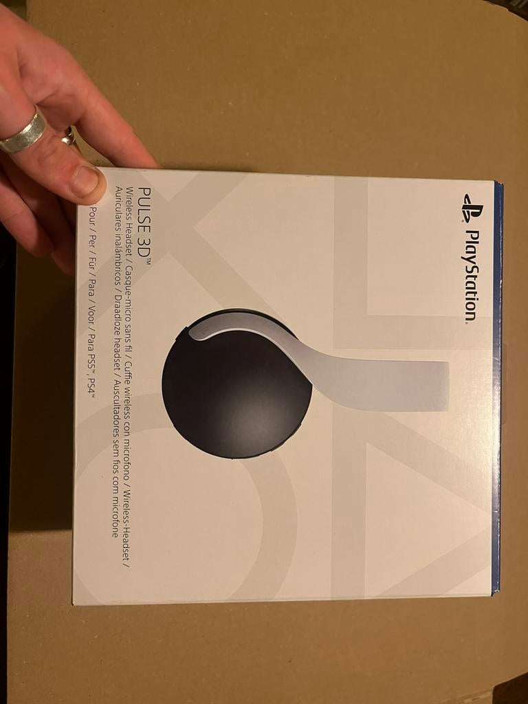 PlayStation Pulse 3D headset, Computers en Software, Headsets, Zo goed als nieuw, On-ear, Draadloos, Gaming headset, Mute-functie