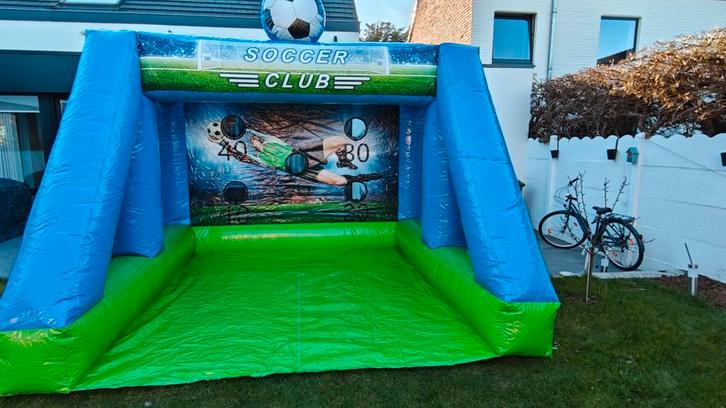 Opblaasbaar voetbal schietspel – Soccer Club 3 meter NIEUW!, Kinderen en Baby's, Speelgoed | Buiten | Springkussens, Nieuw, Ophalen
