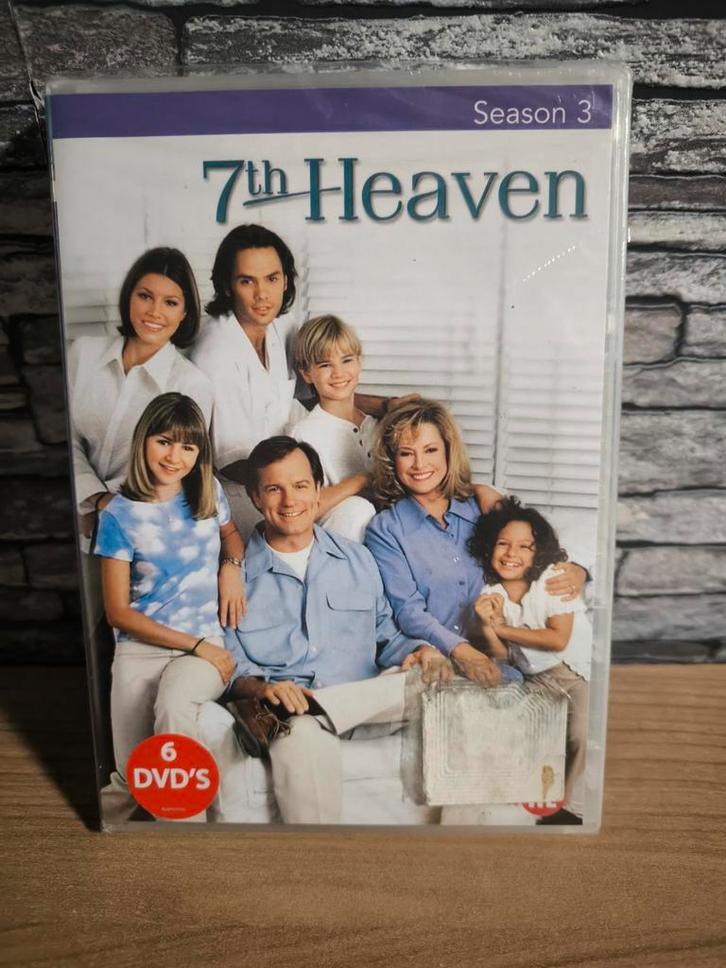 Dvd box 7th heaven seizoen 3, CD & DVD, DVD | TV & Séries télévisées, Enlèvement ou Envoi