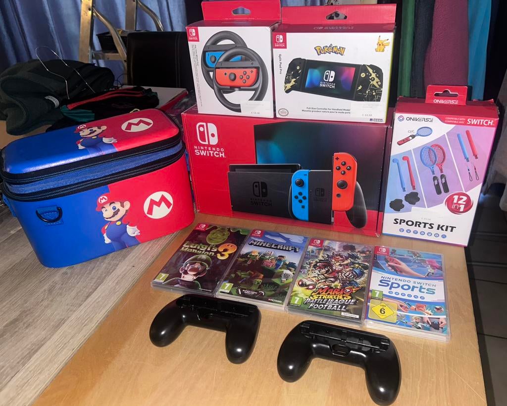 Nintendo switch met spelletjes en toebehoren, Enlèvement, Comme neuf
