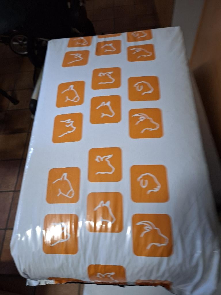 zakken maïs/luzerne 25 Kg