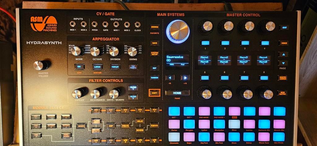 Hydrasinth-desktop met decksaver, Ophalen