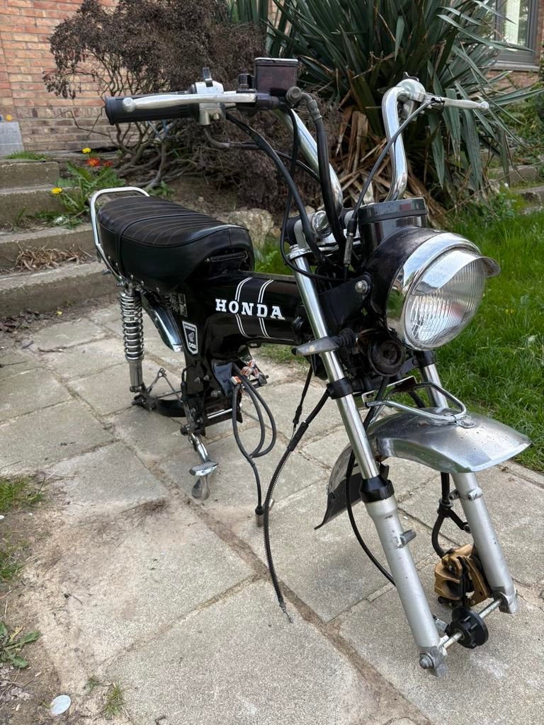 Dax b klasse, Fietsen en Brommers, Brommers | Honda, Ophalen, Zo goed als nieuw