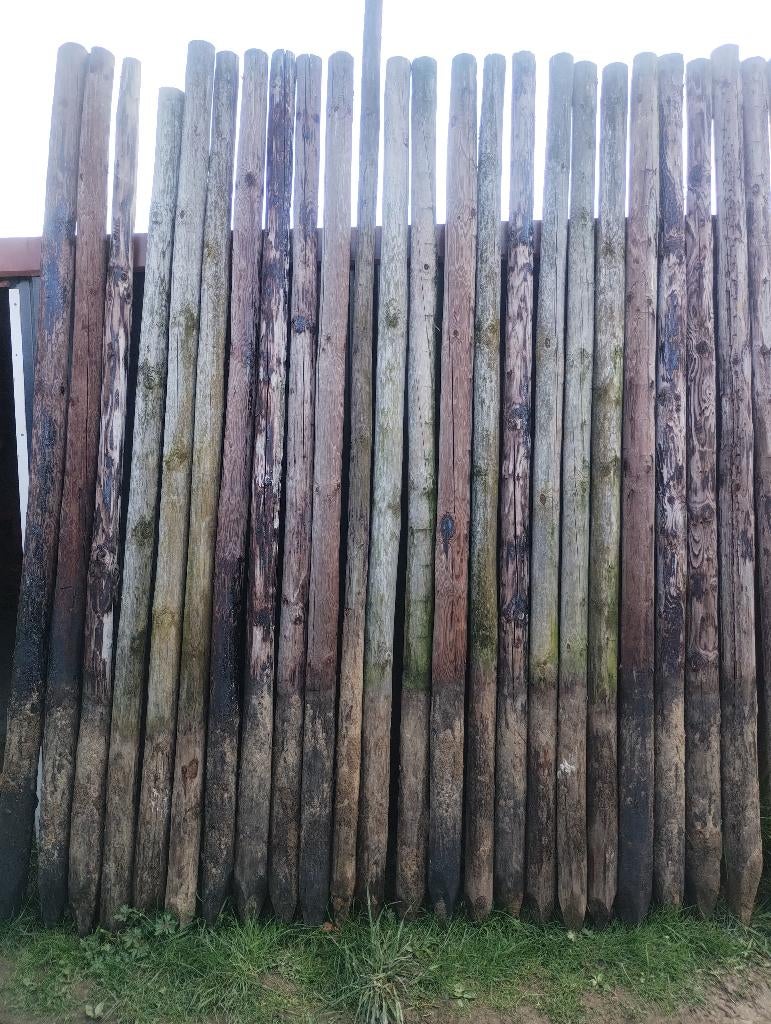 25 poteaux créosotés, Jardin & Terrasse, Enlèvement, Poteaux