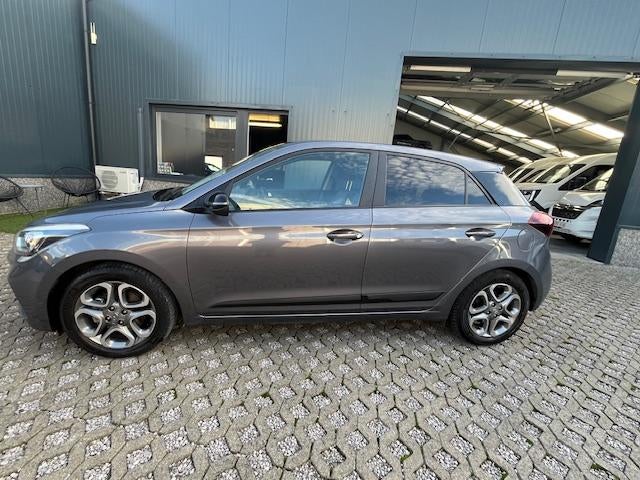 Hyundai i20 Benzine - AUTOMAAT - Slechts 21000 km !, Argent ou Gris, Euro 6, Entreprise, https://public.car-pass.be/vhr/c8a7fd31-7abe-4862-9a0f-3af85afb398c