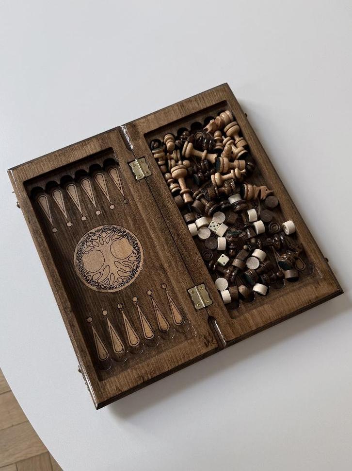 2-in-1 Schaak- en Backgammonbord – Handgemaakt, Hobby en Vrije tijd, Gezelschapsspellen | Bordspellen, Nieuw, Een of twee spelers