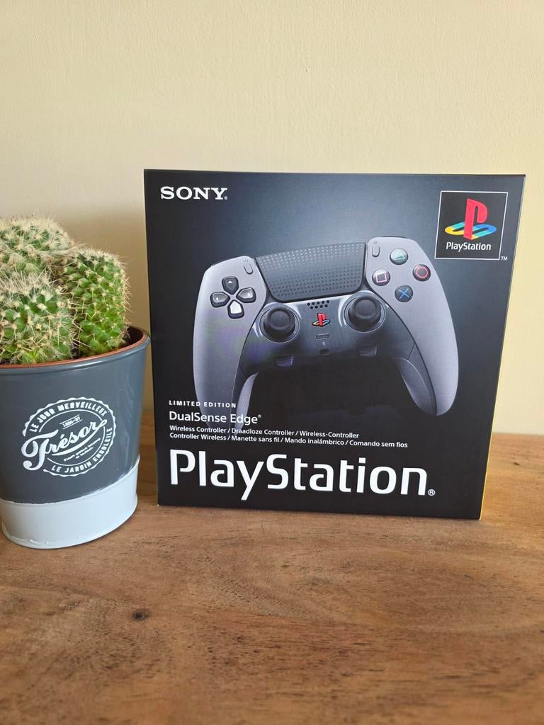 Manette PS5 EDGE COLLECTOR 30 ans Anniversaire -  NEUVE, Enlèvement ou Envoi, PlayStation 5