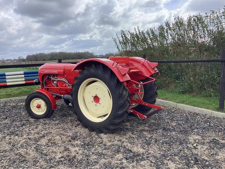 Porsche 329 Super Export  Collectorsitem, Articles professionnels, Agriculture | Tracteurs, Enlèvement