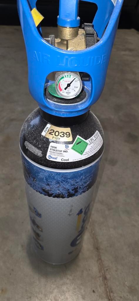 Bouteille d'azote liquide Albe Air, Bricolage & Construction, Outillage | Soudeuses, Enlèvement