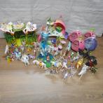 schleich 57 figuren/paarden 2 gebouwen 4 huisjes, Kinderen en Baby's, Ophalen of Verzenden, Zo goed als nieuw, Poppenhuispop