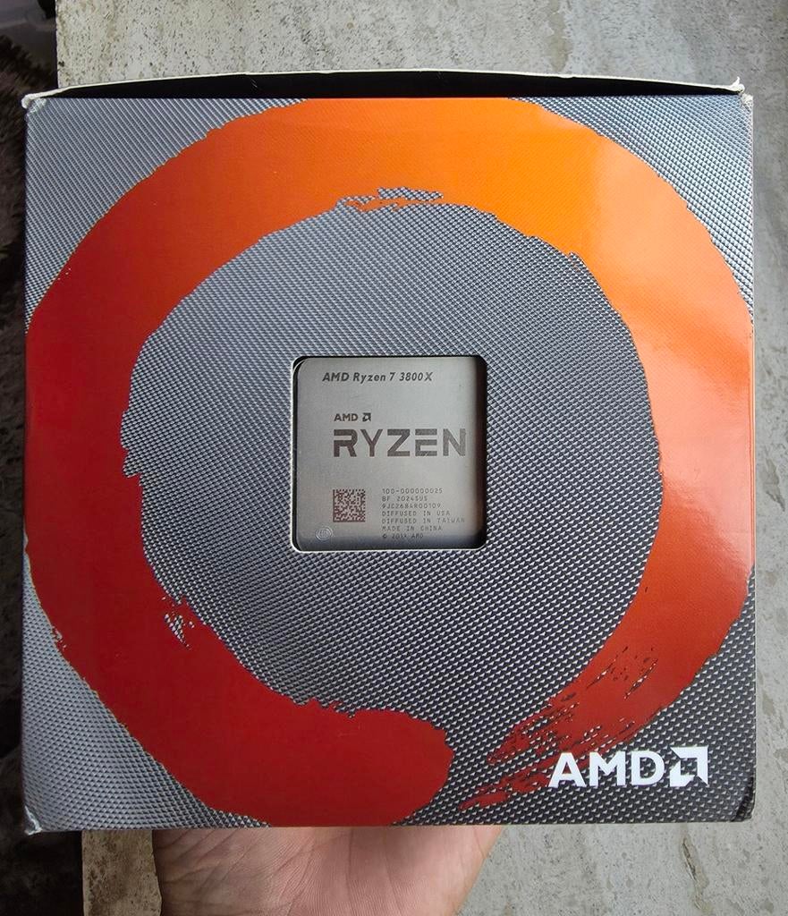 AMD Ryzen 7 3800X (bijna nieuw) + Wraith Prism koeler, Computers en Software, Processors, Ophalen of Verzenden