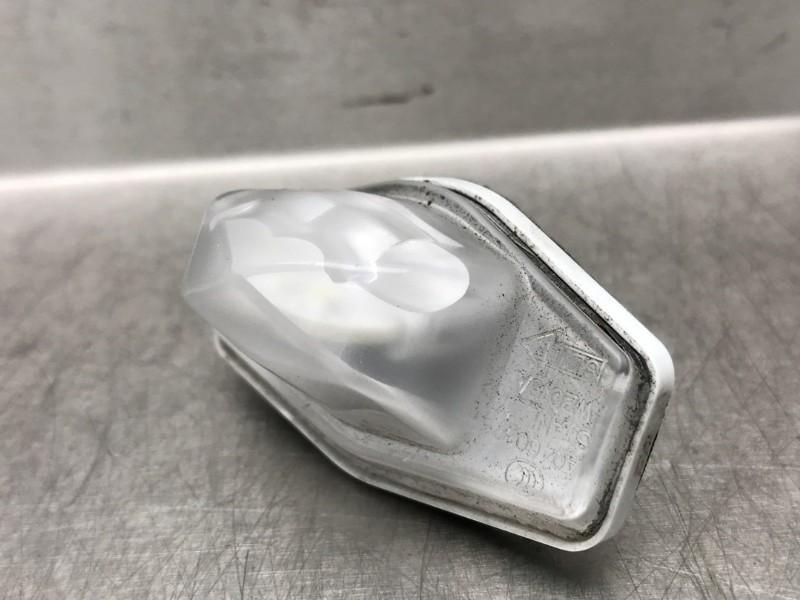 ECLAIRAGE DE PLAQUE Honda HR-V (RU) (01-2015/-) (|A046037|), Utilisé, Honda