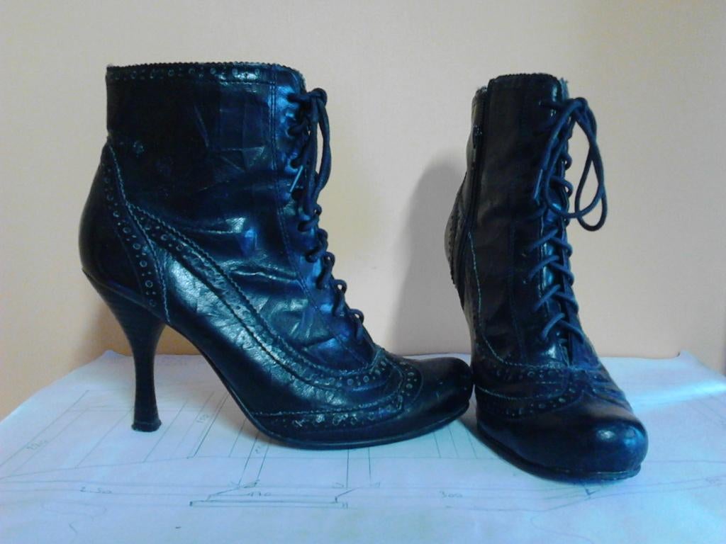 enkellaarzen, Verzenden, Zwart, Lage of Enkellaarzen, Gedragen