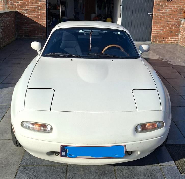 Voiture, Auto's, Mazda, Particulier, MX-5, Radio, Benzine, Euro 5, Cabriolet, 2 deurs, Handgeschakeld, Wit, Zwart, Stof, Achterwielaandrijving