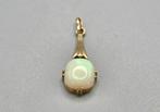 Pendentif vintage en or avec opale. 2026/169., Enlèvement ou Envoi, Autres couleurs, Autres représentations, Comme neuf