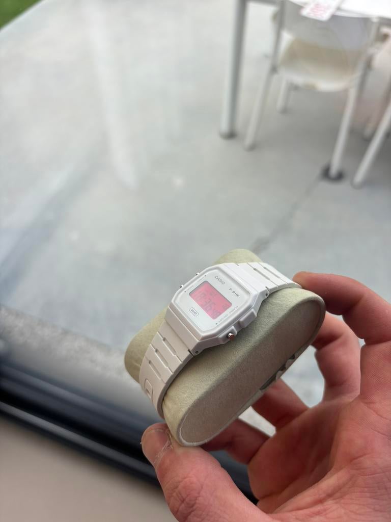 Mode de montre Casio FW-91W, Casio, Enlèvement ou Envoi, Synthétique, Synthétique