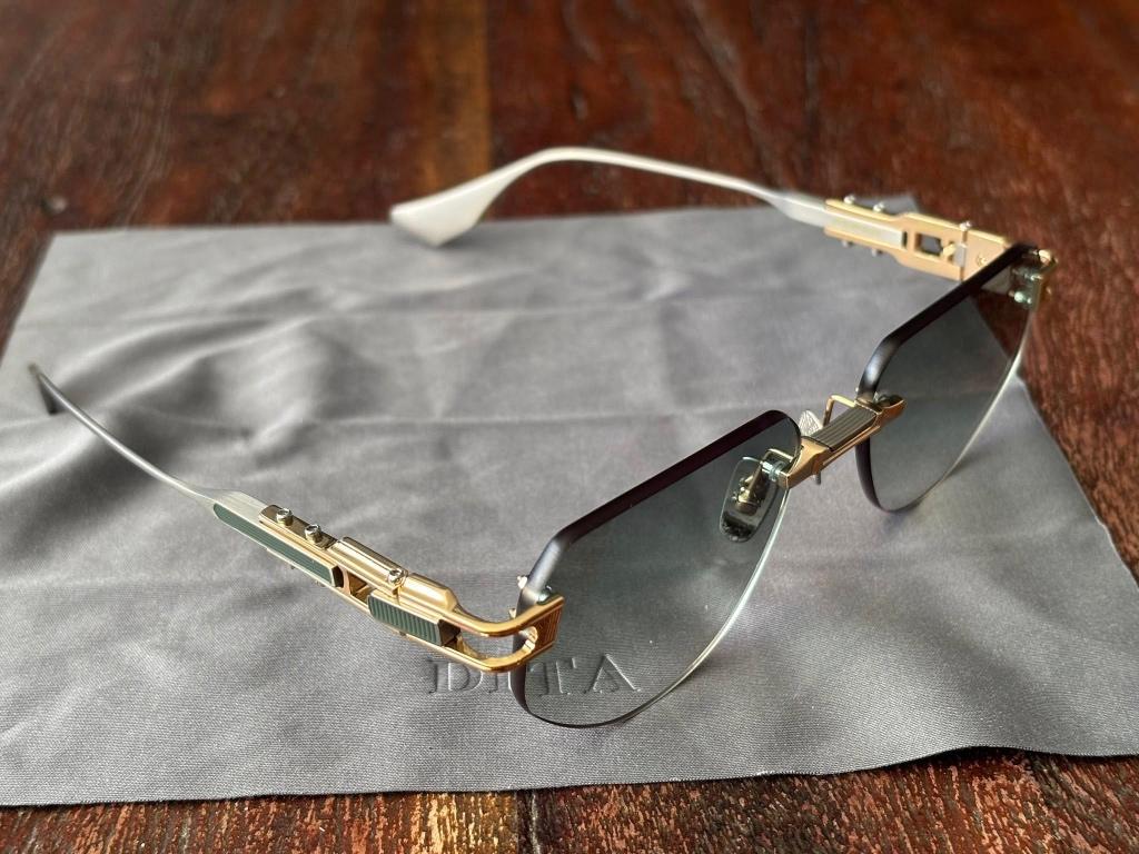 Te koop Heren zonnebril Model Dita DTS164-A-02 Grand-imperyn, Bijoux, Sacs & Beauté, Lunettes de Soleil & Lunettes | Hommes, Enlèvement ou Envoi