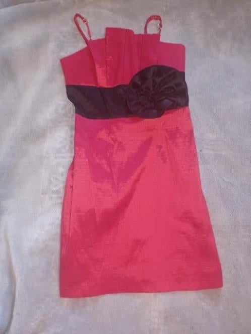 une ravissante robe de soirée, mariage, fêtes ... taille 34, Enfants & Bébés, Vêtements enfant | Taille 158, Enlèvement ou Envoi