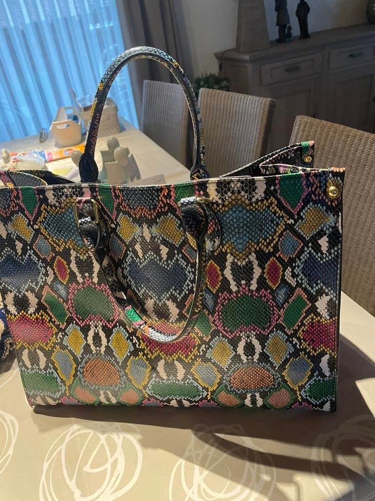 Deux sacs pour femmes et filles, Bijoux, Sacs & Beauté, Enlèvement ou Envoi, Comme neuf