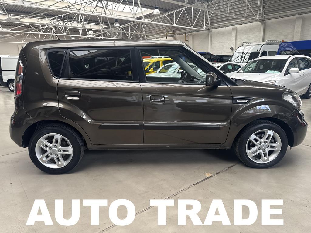 Kia Soul 1.6 Diesel | USB | Garantie + Keuring, Auto's, Kia, Voorwielaandrijving, Gebruikt, 4 cilinders, Bruin