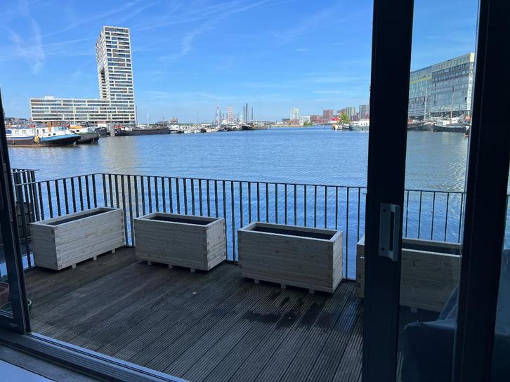 Hoge houten plantenbakken van balkjes, perfect voor jou tuin, Tuin en Terras, Bloembakken en Plantenbakken, Zo goed als nieuw