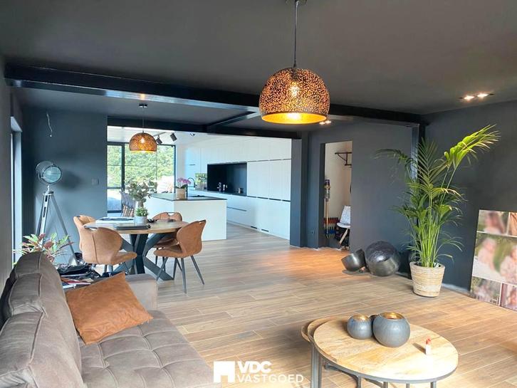 Halfopen bebouwing – gerenoveerd & bijgebouwd in 2020, Immo, Maisons à vendre, Province de Limbourg, 500 à 1000 m², B