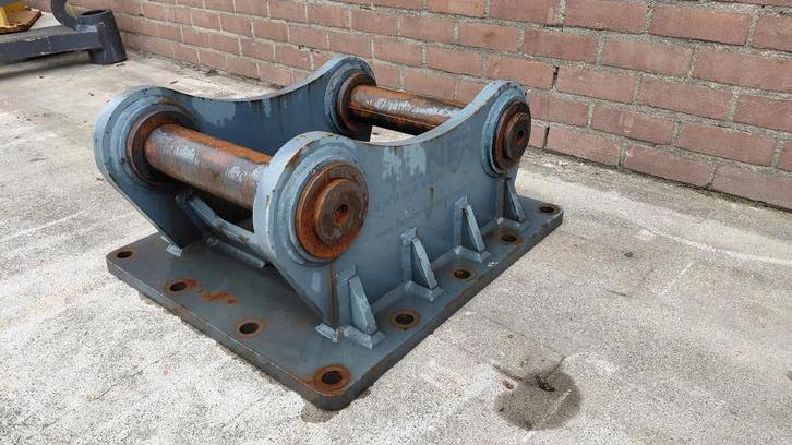 Caterpillar CB link mounting bracket 90mm pin NEW, Articles professionnels, Machines & Construction | Pièces