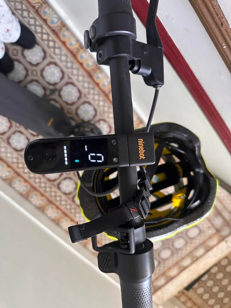 Trotinette électrique Ninebot max g2, Ophalen, 1 fiets, Nieuw