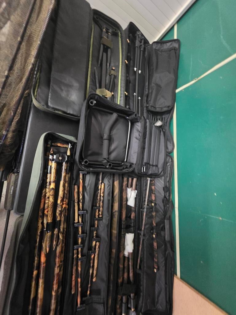 Grand vide-grenier ce dimanche, Sports nautiques & Bateaux, Enlèvement