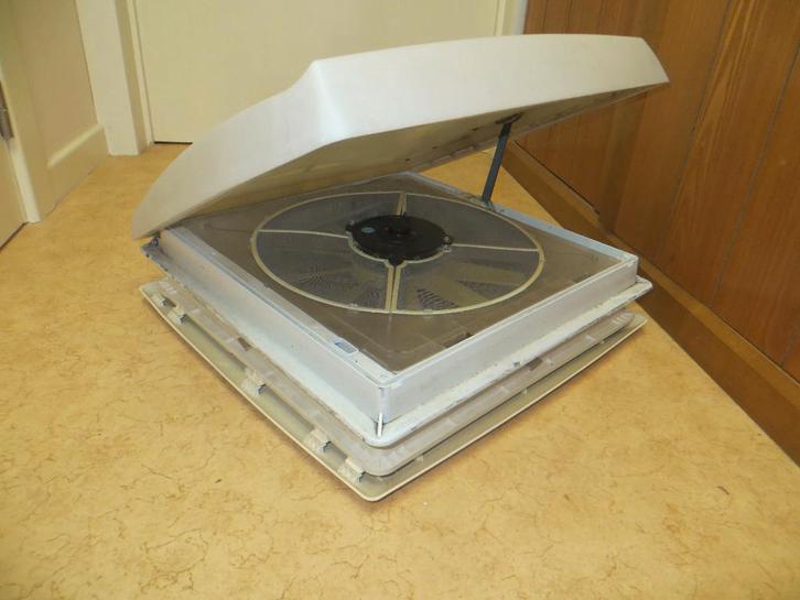 dakventilator, Caravans en Kamperen, Mobilhomes, Particulier, Ophalen