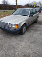 Mercedes 200 benzine 1987, Autos, Mercedes-Benz, Achat, Série 200, 4 portes, Boîte manuelle