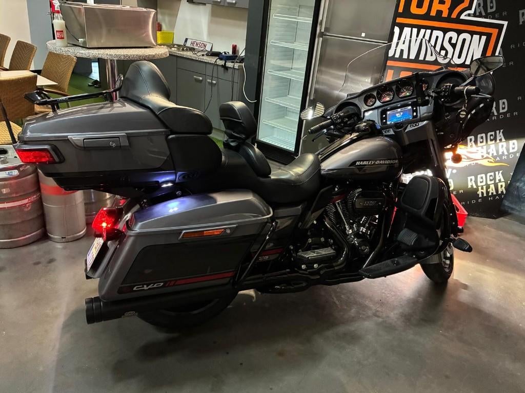 Harley Davidson CVO Ultra limited (que 13.594 km), Occasion, Plus de 35 kW, 1923 cm³, Particulier