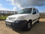 Goedverzorgde PEUGEOT partner 2008 168dkm (citroen berlingo), Auto's, Voorwielaandrijving, 4 deurs, Stof, Zwart