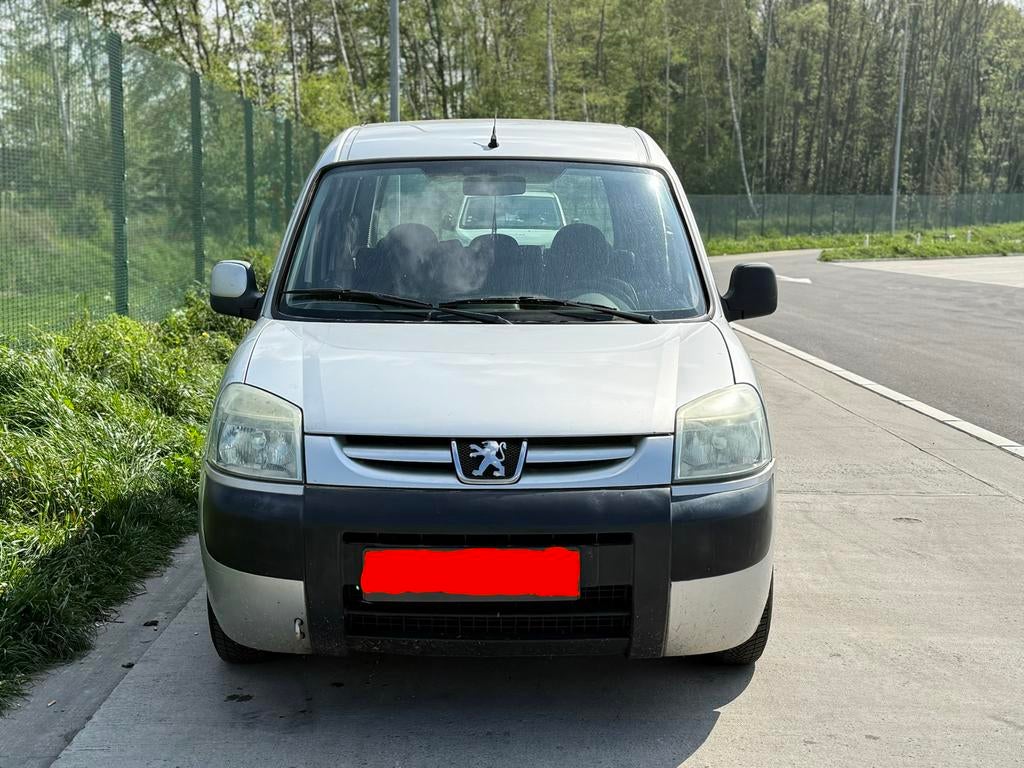 PEUGEOT PARTNER 2004 ESSENCE, Autos, Achat, Boîte manuelle, 5 portes, 5 places