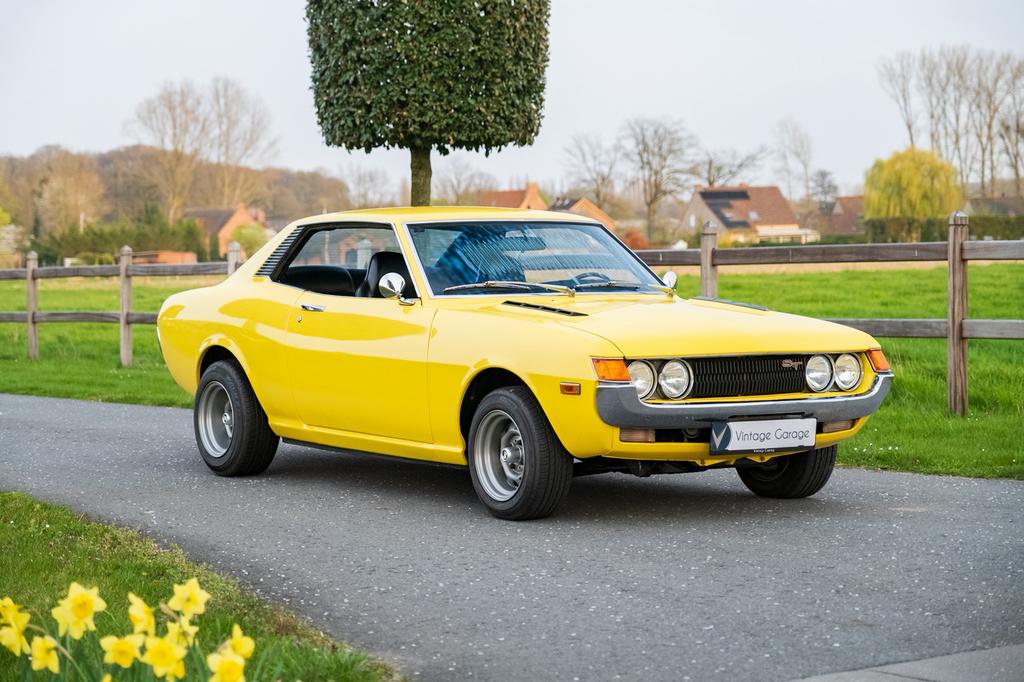 Toyota Celica - 1975, Cuir, Entreprise, Boîte manuelle, Autres couleurs
