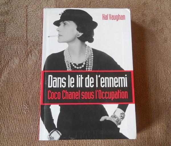 Coco Chanel sous l'Occupation (Hal Vaughan), Boeken, Biografieën, Gelezen, Ophalen of Verzenden