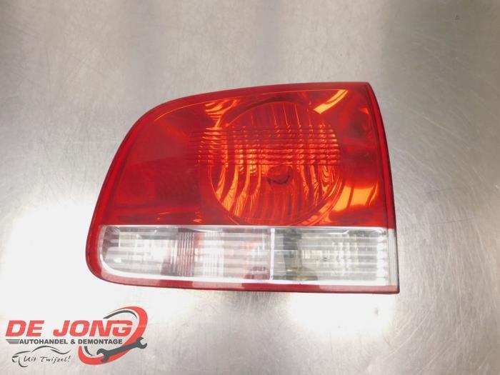 Achterlicht rechts van een Volkswagen Touareg, Auto-onderdelen, Verlichting, Volkswagen, Gebruikt, 3 maanden garantie, Ophalen of Verzenden