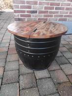 opberg salontafel zwarte stalen kuip met massief hout, Huis en Inrichting, Ophalen, Zo goed als nieuw