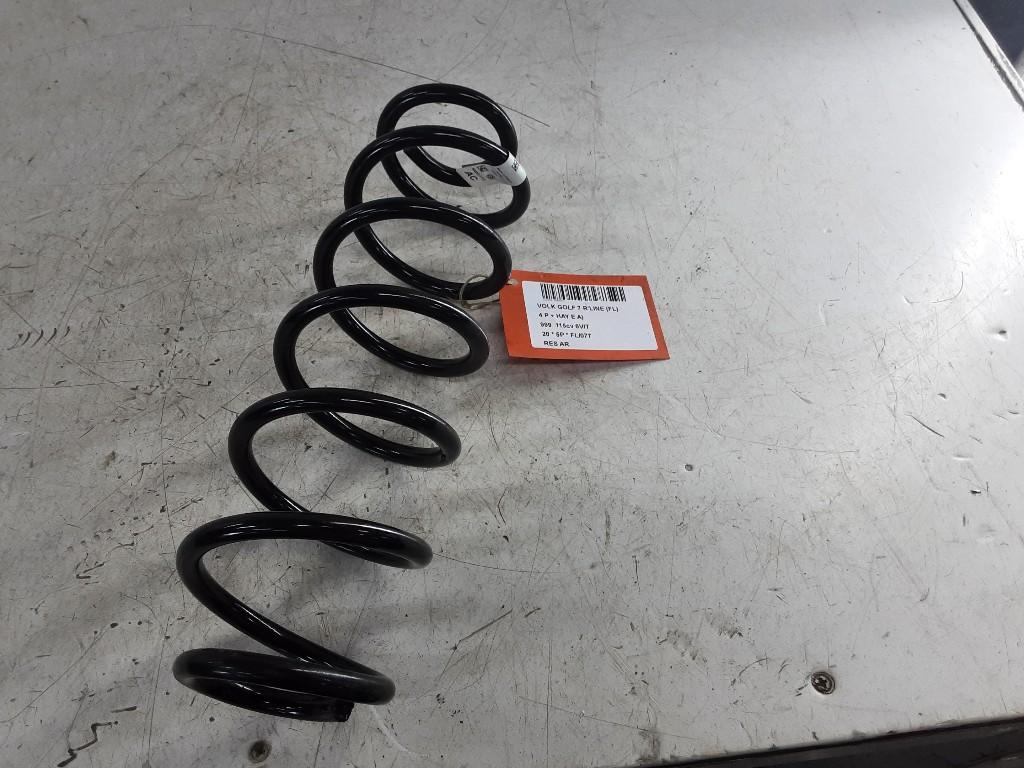 RESSORT DE SUSPENSION ARRIERE Golf VII (AUA) (5Q0511121AC), Volkswagen, Mevr. I. Hauben, Utilisé, Rue de l'Espoir 34 34
4030  GRIVEGNÉE, BE