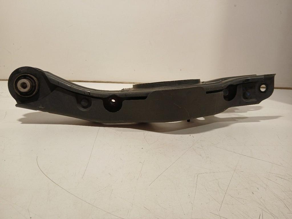 Draagarm links achter onder Hyundai Tucson, Onderdelen@venauto.nl, Van der Ven Autorecycling B.V., Gebruikt, Ettenseweg 76, 4706 PB Roosendaal, The Netherlands